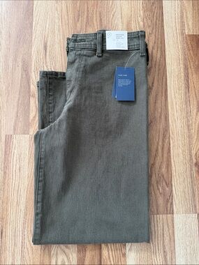 Universal Thread woMen's Olive Chinos - Straight Leg